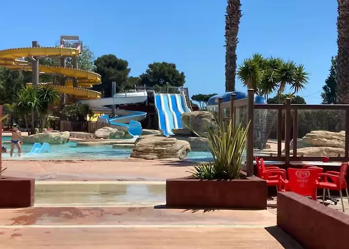 Κάμπινγκ Mobil 6 Personnes La Marina