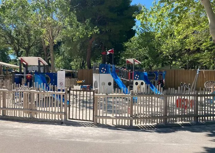 Mobil 6 Personnes La Marina